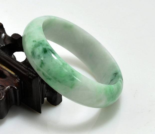 包含上海翡翠鉴定价格的词条-第1张图片-翡翠网 包含上海翡翠鉴定价格的词条-第1张图片-翡翠网