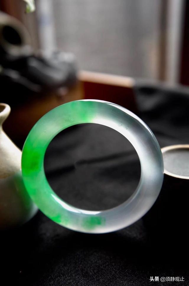 翡翠涨知识,翡翠的讲解与知识-第2张图片-翡翠网 翡翠涨知识,翡翠的讲解与知识-第2张图片-翡翠网