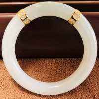 金翡翠手镯价格表,翡翠a货价格多少一克-第1张图片-翡翠网 金翡翠手镯价格表,翡翠a货价格多少一克-第1张图片-翡翠网