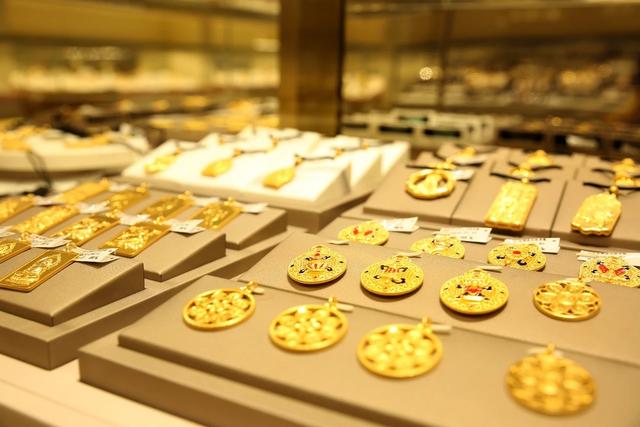 足金999多少钱一克,现在黄金999的多少钱一克-第11张图片-翡翠网 足金999多少钱一克,现在黄金999的多少钱一克-第11张图片-翡翠网