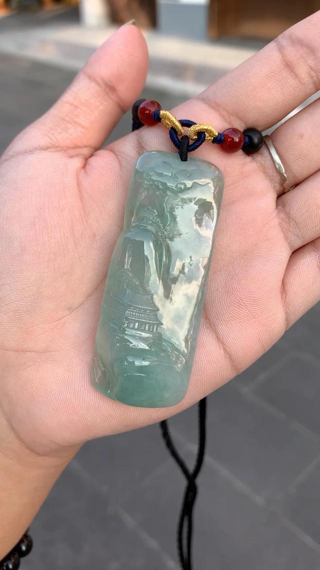 翡翠山水牌图片山水牌翡翠适合哪些人戴-第1张图片-翡翠网 翡翠山水牌图片山水牌翡翠适合哪些人戴-第1张图片-翡翠网