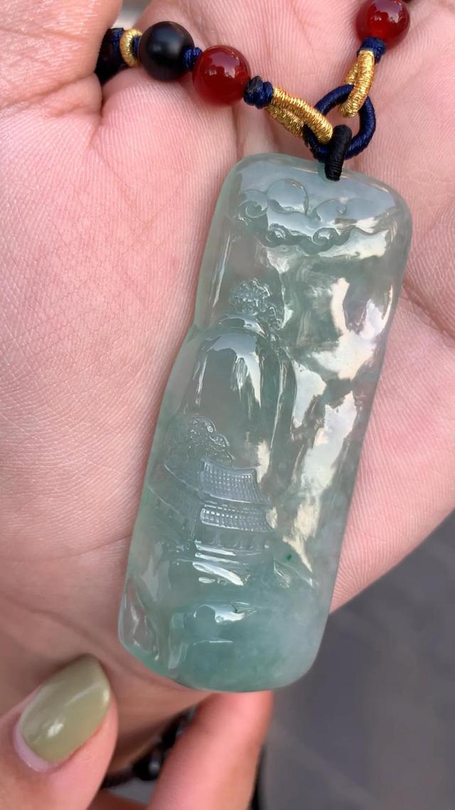 翡翠山水牌图片山水牌翡翠适合哪些人戴-第7张图片-翡翠网 翡翠山水牌图片山水牌翡翠适合哪些人戴-第7张图片-翡翠网