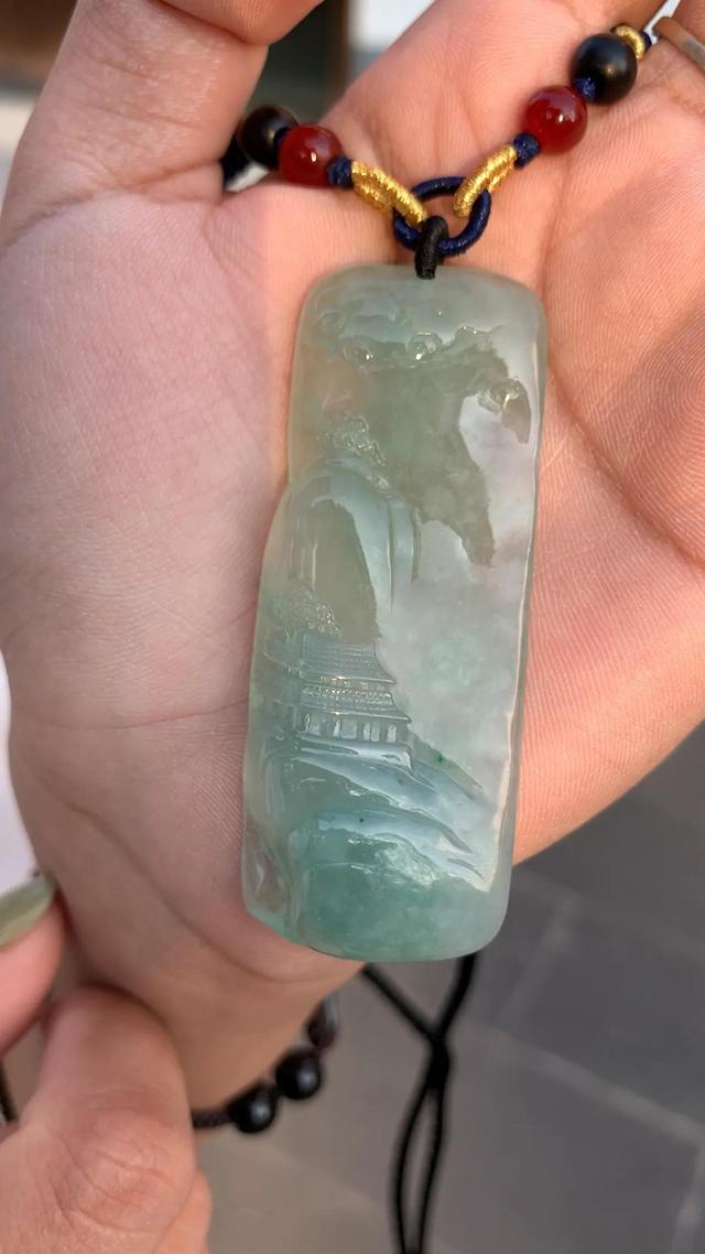 翡翠山水牌图片山水牌翡翠适合哪些人戴-第8张图片-翡翠网 翡翠山水牌图片山水牌翡翠适合哪些人戴-第8张图片-翡翠网