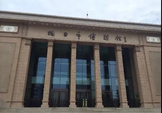 最贵清代翡翠鼻烟壶,翡翠鼻烟壶价格和图片-第10张图片-翡翠网 最贵清代翡翠鼻烟壶,翡翠鼻烟壶价格和图片-第10张图片-翡翠网