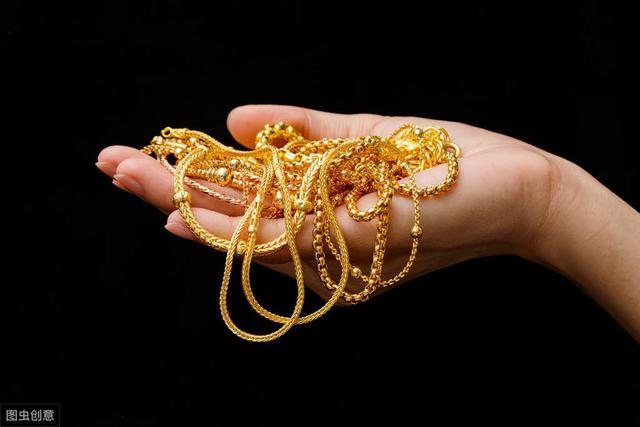 黄金回收多少元一克,黄金回收435元一克-第3张图片-翡翠网