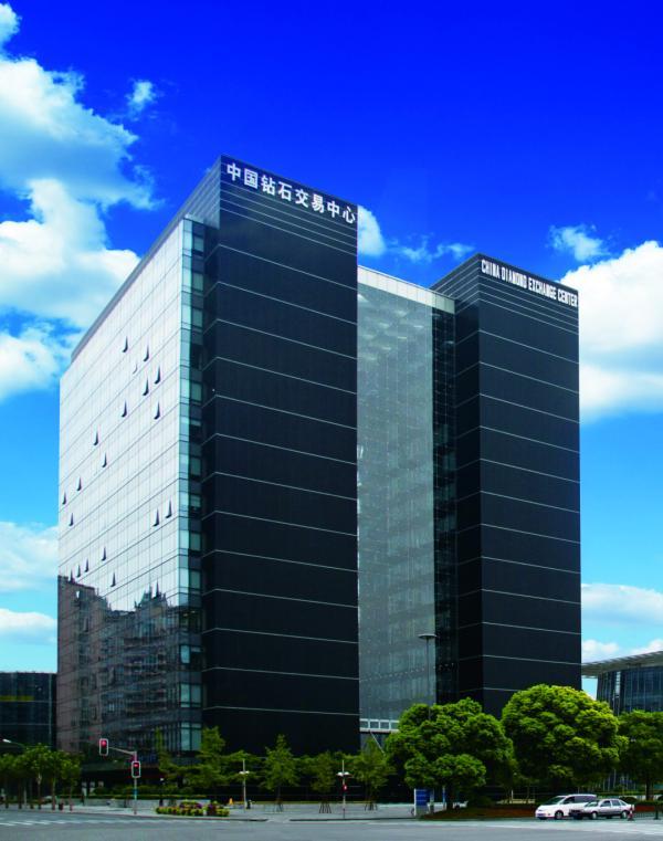 钻戒十大经典款,钻石-第9张图片-翡翠网 钻戒十大经典款,钻石-第9张图片-翡翠网