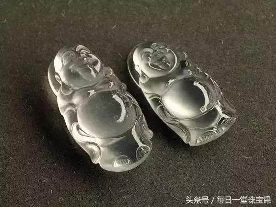 关于高冰翡翠原石价钱的信息-第18张图片-翡翠网 关于高冰翡翠原石价钱的信息-第18张图片-翡翠网