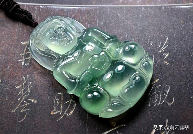 翡翠原石黄沙皮知识翡翠原石偏黄-第1张图片-翡翠网 翡翠原石黄沙皮知识翡翠原石偏黄-第1张图片-翡翠网