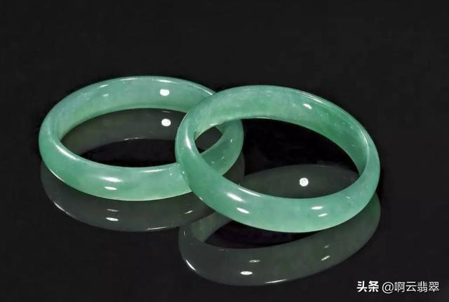 翡翠原石黄沙皮知识翡翠原石偏黄-第5张图片-翡翠网 翡翠原石黄沙皮知识翡翠原石偏黄-第5张图片-翡翠网