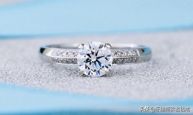 30分50分钻戒上手对比30分50分钻戒上手对比图-第4张图片-翡翠网