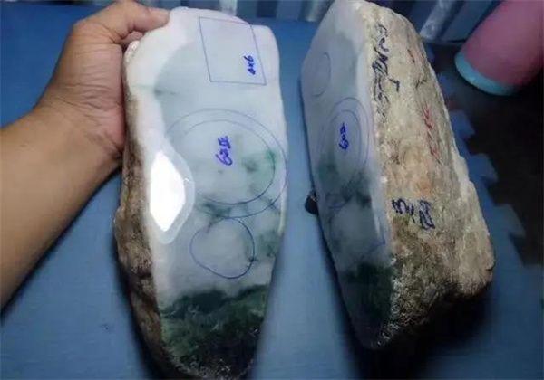 赌石木那翡翠原石的简单介绍-第2张图片-翡翠网 赌石木那翡翠原石的简单介绍-第2张图片-翡翠网