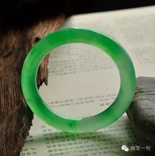 包含玻璃种翡翠每克价格的词条-第3张图片-翡翠网 包含玻璃种翡翠每克价格的词条-第3张图片-翡翠网