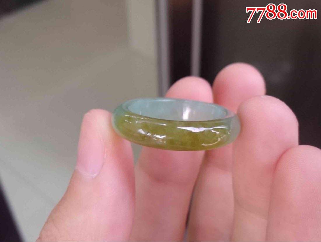 冰种黄翡手镯价格冰黄翡翠的价格-第2张图片-翡翠网 冰种黄翡手镯价格冰黄翡翠的价格-第2张图片-翡翠网