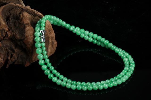 翡翠豆种貔貅价格,翡翠貔貅的寓意-第4张图片-翡翠网 翡翠豆种貔貅价格,翡翠貔貅的寓意-第4张图片-翡翠网