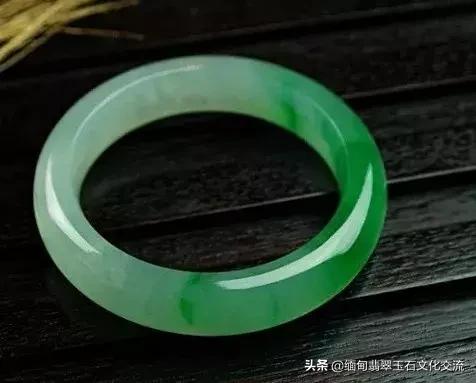 包含说说翡翠手镯小知识的词条-第53张图片-翡翠网 包含说说翡翠手镯小知识的词条-第53张图片-翡翠网