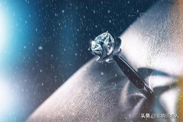 人造钻石和天然钻石哪个贵人工钻石的价钱-第1张图片-翡翠网 人造钻石和天然钻石哪个贵人工钻石的价钱-第1张图片-翡翠网