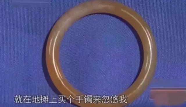 冰种黄翡翠的价格,高冰黄翡翠价格-第3张图片-翡翠网 冰种黄翡翠的价格,高冰黄翡翠价格-第3张图片-翡翠网