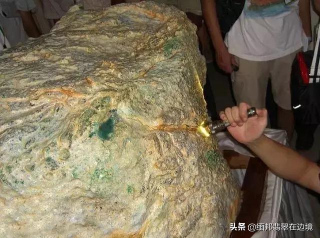 原石翡翠吧翡翠原石介绍方法-第1张图片-翡翠网 原石翡翠吧翡翠原石介绍方法-第1张图片-翡翠网