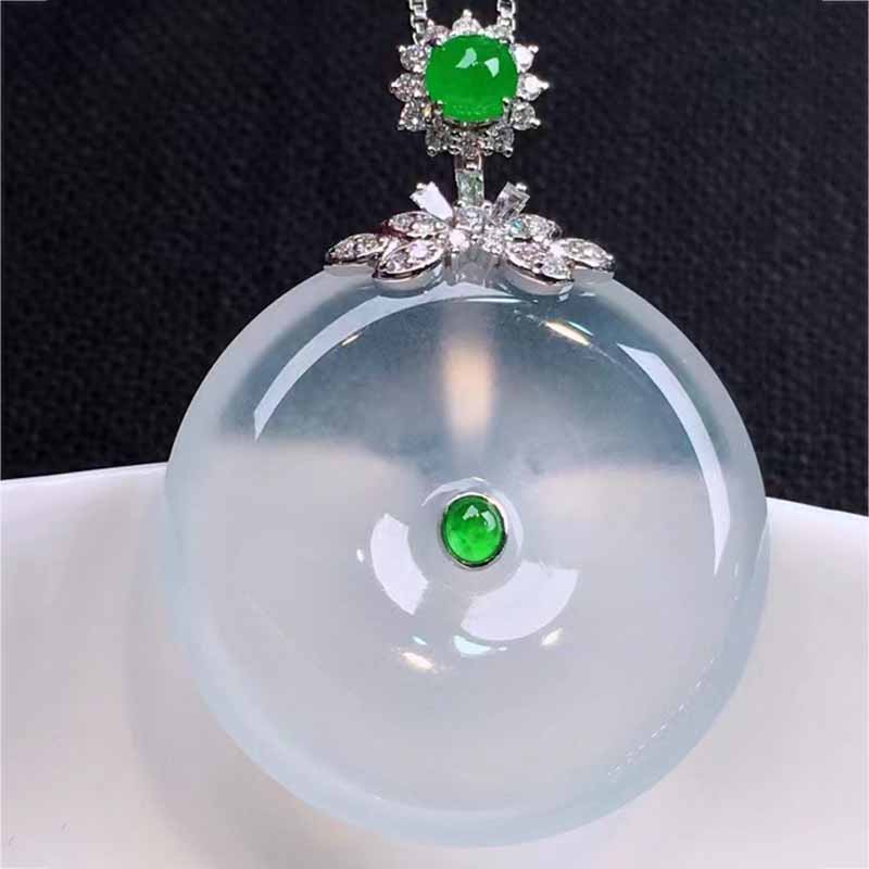 a货翡翠平安扣价格的简单介绍-第1张图片-翡翠网 a货翡翠平安扣价格的简单介绍-第1张图片-翡翠网