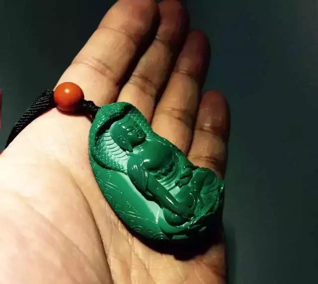 新手玩什么原石翡翠原石盘玩效果图-第4张图片-翡翠网 新手玩什么原石翡翠原石盘玩效果图-第4张图片-翡翠网