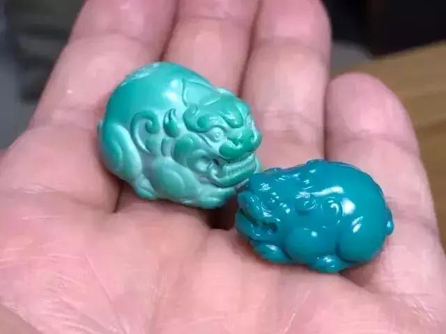 新手玩什么原石翡翠原石盘玩效果图-第6张图片-翡翠网 新手玩什么原石翡翠原石盘玩效果图-第6张图片-翡翠网