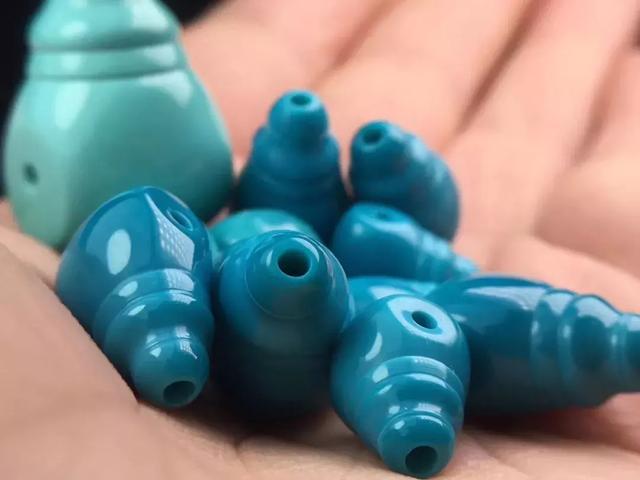 新手玩什么原石翡翠原石盘玩效果图-第18张图片-翡翠网 新手玩什么原石翡翠原石盘玩效果图-第18张图片-翡翠网