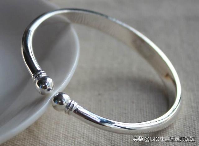 中国黄金十大品牌排列,十大黄金手镯品牌排行榜-第15张图片-翡翠网 中国黄金十大品牌排列,十大黄金手镯品牌排行榜-第15张图片-翡翠网