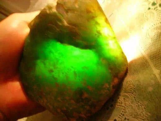 包含藏翡翠原石的词条-第2张图片-翡翠网 包含藏翡翠原石的词条-第2张图片-翡翠网