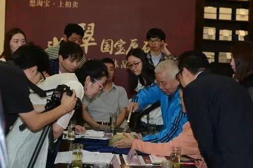 包含藏翡翠原石的词条-第4张图片-翡翠网 包含藏翡翠原石的词条-第4张图片-翡翠网