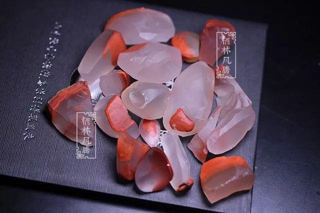 包含冰飘翡翠原石的词条-第1张图片-翡翠网 包含冰飘翡翠原石的词条-第1张图片-翡翠网