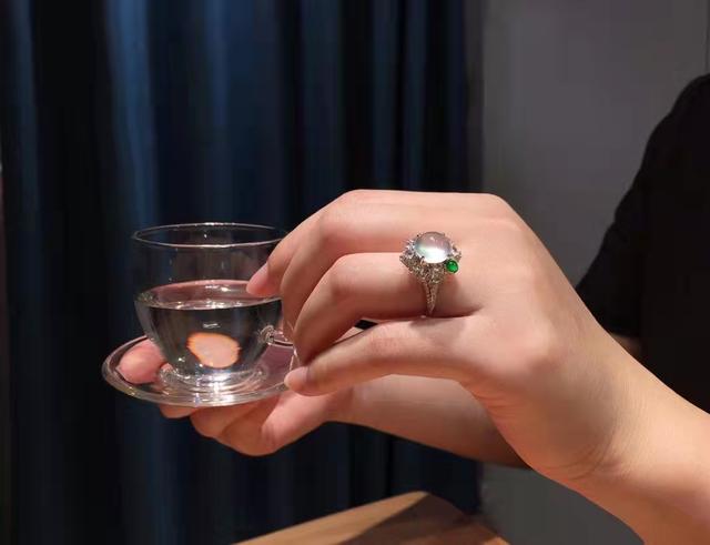 东营翡翠原石加工,大马坎翡翠原石多少钱-第3张图片-翡翠网 东营翡翠原石加工,大马坎翡翠原石多少钱-第3张图片-翡翠网