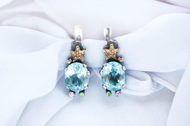 珠宝店上班压力大吗去金店上班第一天感觉好难-第3张图片-翡翠网 珠宝店上班压力大吗去金店上班第一天感觉好难-第3张图片-翡翠网