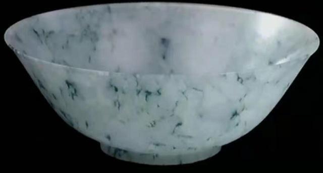 乾隆孝粉用开水泡鉴定,翡翠碗价格图-第1张图片-翡翠网 乾隆孝粉用开水泡鉴定,翡翠碗价格图-第1张图片-翡翠网