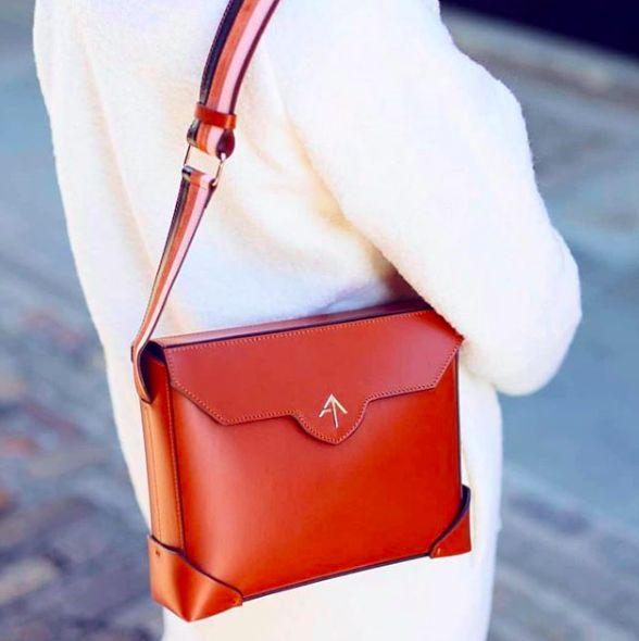 品牌包包有哪些牌子,十大小众轻奢品牌包包-第8张图片-翡翠网 品牌包包有哪些牌子,十大小众轻奢品牌包包-第8张图片-翡翠网