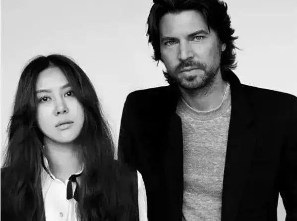 品牌包包有哪些牌子,十大小众轻奢品牌包包-第13张图片-翡翠网 品牌包包有哪些牌子,十大小众轻奢品牌包包-第13张图片-翡翠网