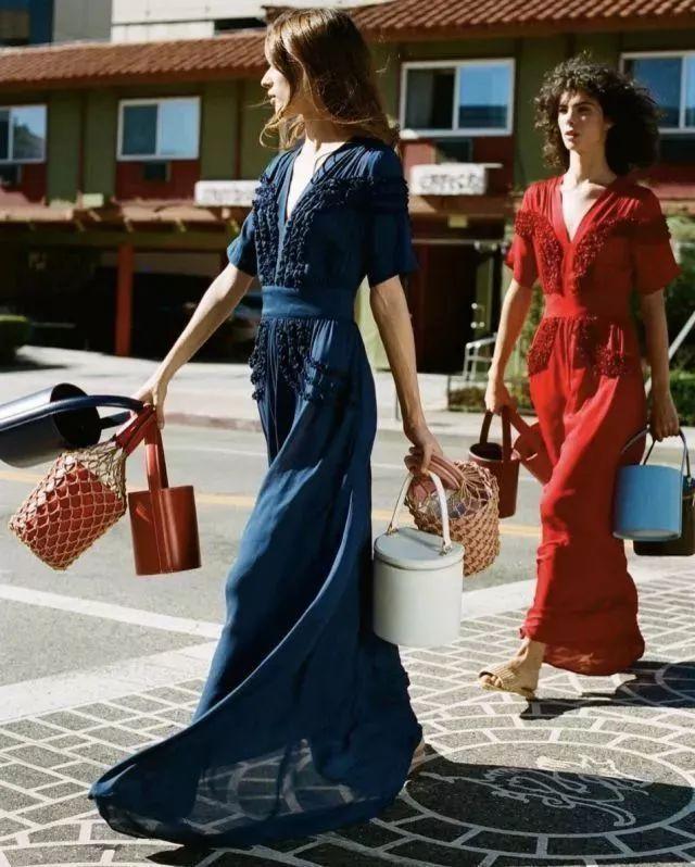 品牌包包有哪些牌子,十大小众轻奢品牌包包-第28张图片-翡翠网 品牌包包有哪些牌子,十大小众轻奢品牌包包-第28张图片-翡翠网