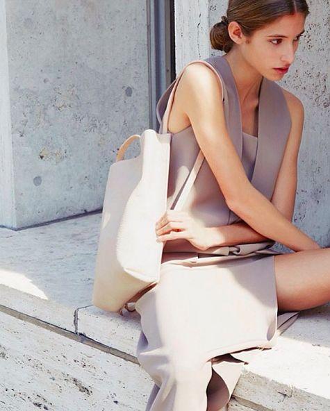 品牌包包有哪些牌子,十大小众轻奢品牌包包-第50张图片-翡翠网 品牌包包有哪些牌子,十大小众轻奢品牌包包-第50张图片-翡翠网