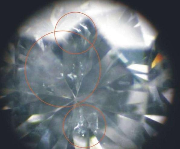 人造钻石价格多少一克人工钻石和天然钻石怎么区别-第1张图片-翡翠网 人造钻石价格多少一克人工钻石和天然钻石怎么区别-第1张图片-翡翠网