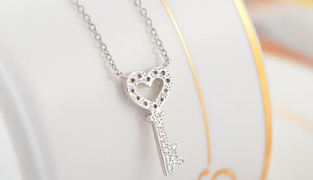 有50万可以开金店吗开金店一年可以回本-第3张图片-翡翠网 有50万可以开金店吗开金店一年可以回本-第3张图片-翡翠网