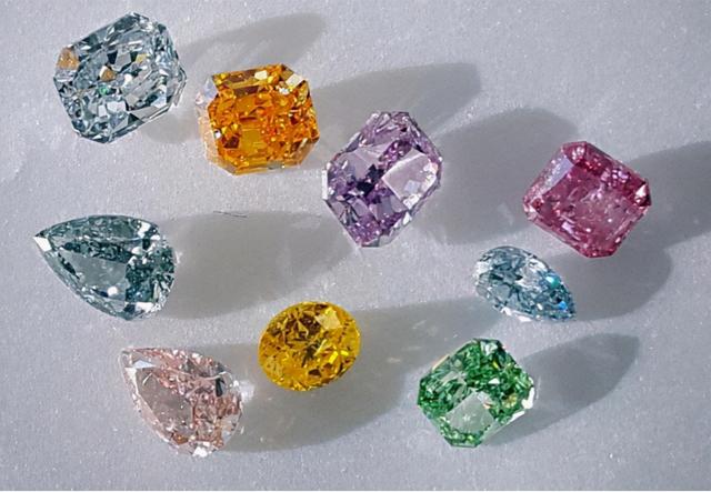 南非钻石价格表,一克拉南非钻石价格-第7张图片-翡翠网 南非钻石价格表,一克拉南非钻石价格-第7张图片-翡翠网