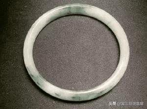 翡翠a货吊坠500元贵吗浅绿色翡翠a货价格-第12张图片-翡翠网 翡翠a货吊坠500元贵吗浅绿色翡翠a货价格-第12张图片-翡翠网