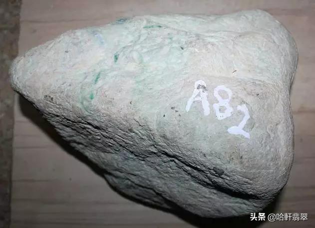 买大马坎赌石原石禁忌,水石翡翠原石-第2张图片-翡翠网 买大马坎赌石原石禁忌,水石翡翠原石-第2张图片-翡翠网