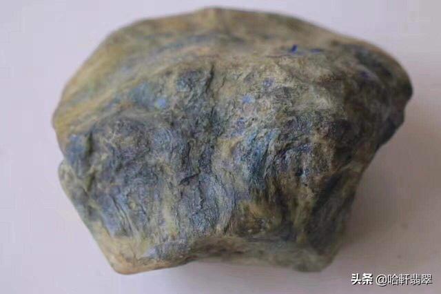 买大马坎赌石原石禁忌,水石翡翠原石-第4张图片-翡翠网 买大马坎赌石原石禁忌,水石翡翠原石-第4张图片-翡翠网