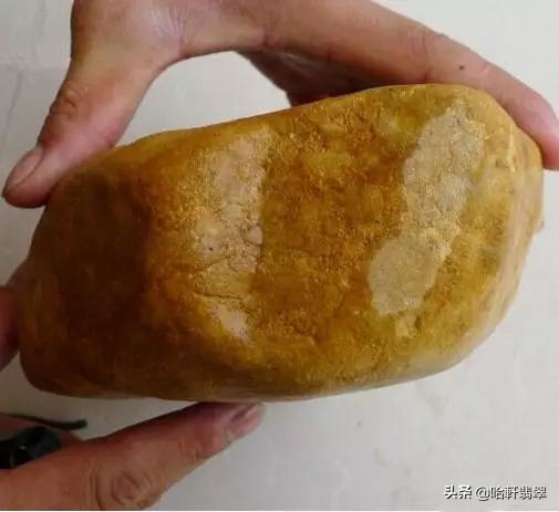 买大马坎赌石原石禁忌,水石翡翠原石-第6张图片-翡翠网 买大马坎赌石原石禁忌,水石翡翠原石-第6张图片-翡翠网