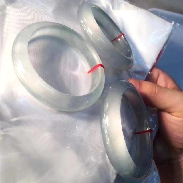 翡翠解口料市场价格表翡翠明料怎么看种水-第4张图片-翡翠网 翡翠解口料市场价格表翡翠明料怎么看种水-第4张图片-翡翠网