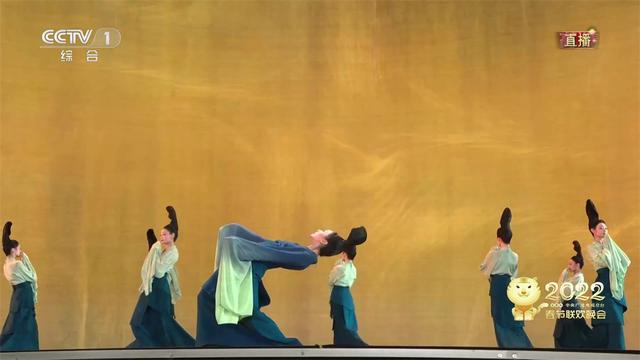 什么叫翡翠冰渣手镯翡翠原石冰渣外化-第3张图片-翡翠网 什么叫翡翠冰渣手镯翡翠原石冰渣外化-第3张图片-翡翠网