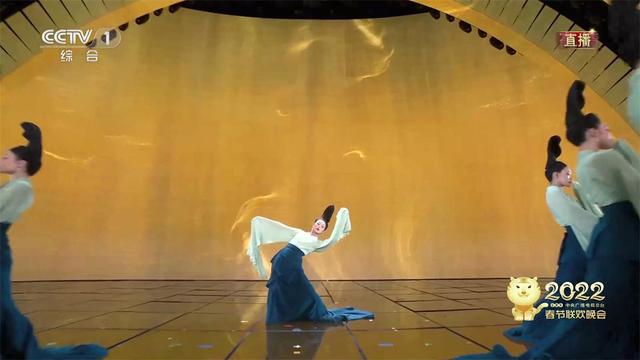 什么叫翡翠冰渣手镯翡翠原石冰渣外化-第5张图片-翡翠网 什么叫翡翠冰渣手镯翡翠原石冰渣外化-第5张图片-翡翠网