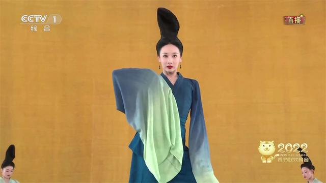 什么叫翡翠冰渣手镯翡翠原石冰渣外化-第10张图片-翡翠网 什么叫翡翠冰渣手镯翡翠原石冰渣外化-第10张图片-翡翠网