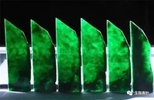 翡翠玉a货吊坠价格的简单介绍-第9张图片-翡翠网 翡翠玉a货吊坠价格的简单介绍-第9张图片-翡翠网