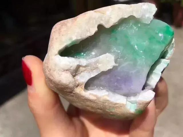 翡翠佛公脸没雕好翡翠雕佛价格-第14张图片-翡翠网 翡翠佛公脸没雕好翡翠雕佛价格-第14张图片-翡翠网